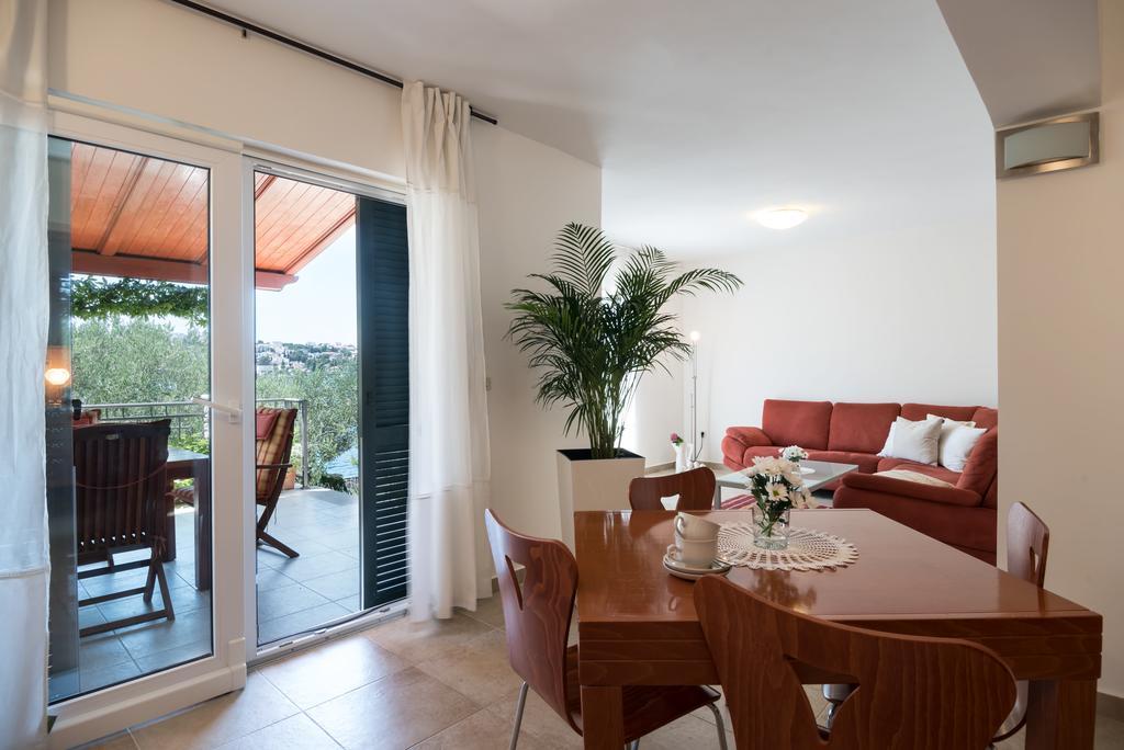 Apartman Roza Рогозница Экстерьер фото